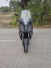 Yamaha XMAX 300 2017-thumb-2