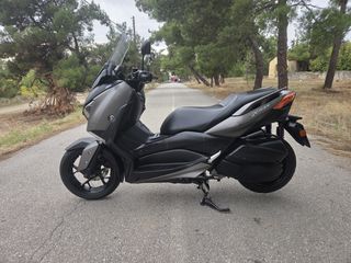 Yamaha XMAX 300 2017-thumb-4