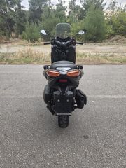 Yamaha XMAX 300 2017-thumb-6