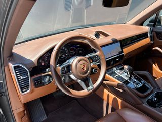 Porsche Cayenne 2019 E-HYBRID 462hp GTS-thumb-16