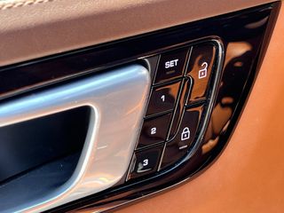 Porsche Cayenne 2019 E-HYBRID 462hp GTS-thumb-23