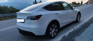 Tesla Model Y 2021 LONG RANGE DUAL MOTOR-thumb-2