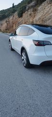 Tesla Model Y 2021 LONG RANGE DUAL MOTOR-thumb-3
