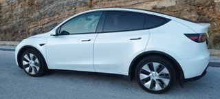 Tesla Model Y 2021 LONG RANGE DUAL MOTOR-thumb-7