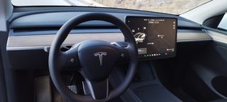 Tesla Model Y 2021 LONG RANGE DUAL MOTOR-thumb-23