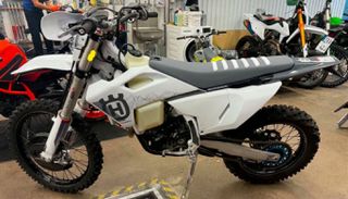 Husqvarna FE 350 2025 PRO-thumb-1