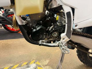 Husqvarna FE 350 2025 PRO-thumb-2