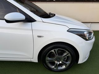 Hyundai i 20 2017 3ΠΛΗ ΕΓΓΥΗΣΗ-ΖΑΝΤΕΣ-A/C-Y/T-R/CD-EΛΛΗΝΙΚΟ-ΑΡΙΣΤΟ-FULL EXTRA!-thumb-52