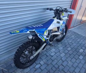 Husqvarna TE 300 2022-thumb-2
