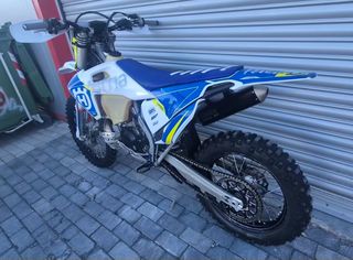 Husqvarna TE 300 2022-thumb-3