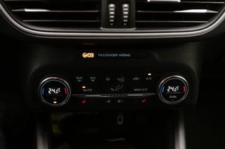 Ford Focus 2020 STATION WAGON-thumb-35