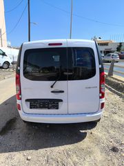 Κλούβα Mercedes-Benz 2019 maj,2metra