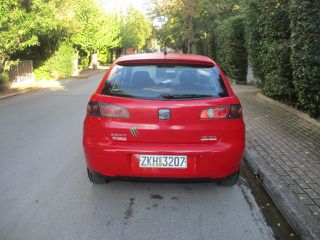 Seat Ibiza 2004-thumb-3