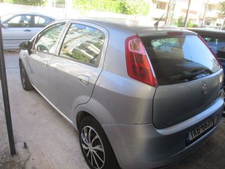 Fiat Punto 2008-thumb-5