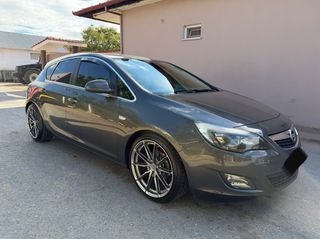 Opel Astra 2011 J 1.4 TURBO