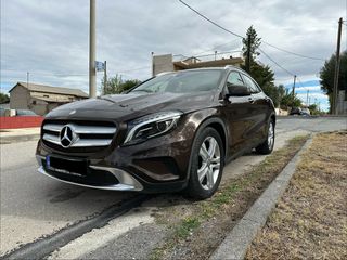 Mercedes-Benz GLA 200 2016