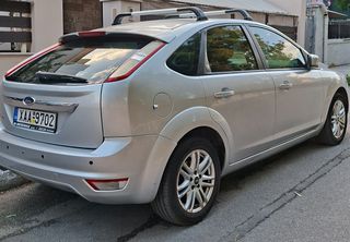 Ford Focus 2009-thumb-10