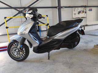 Piaggio Beverly 300i 2016 S-thumb-2