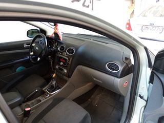 Ford Focus 2009 GHIA 1.6
