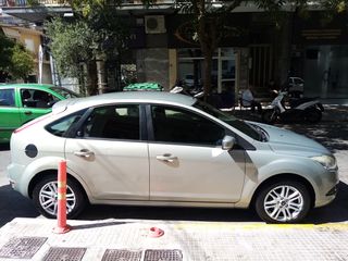 Ford Focus 2009 GHIA 1.6-thumb-5
