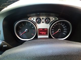 Ford Focus 2009 GHIA 1.6-thumb-9