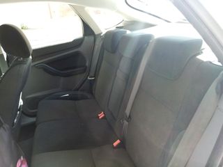 Ford Focus 2009 GHIA 1.6-thumb-14