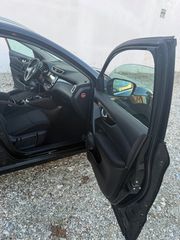 Nissan Qashqai 2016 Nissan Qashqai 1.6 dCi N-Connecta-thumb-17