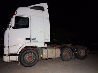 Ανατροπή Volvo 2000
