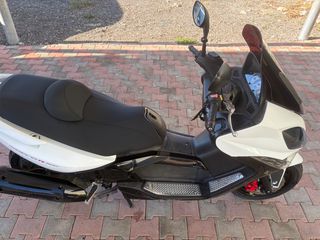 Kymco Xciting 300 R 2022-thumb-11