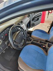Ford Focus 2009-thumb-8