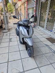Piaggio Beverly 300i 2024 ΓΡΑΜΜΑΤΙΑ ΜΕΤΑΞΥ ΜΑΣ-thumb-2