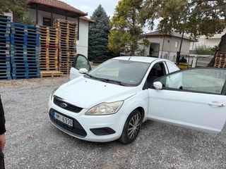 Ford Focus 2009 1.6 TREND-thumb-1