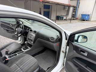 Ford Focus 2009 1.6 TREND-thumb-6