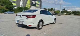 Renault Megane 2018-thumb-6