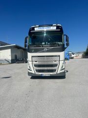 Volvo 2022 FH-thumb-1