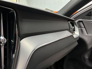 Volvo XC 60 2020 R DESIGN T8/390Hp/AirMatic/HarmanKardon-thumb-28