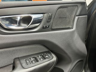 Volvo XC 60 2020 R DESIGN T8/390Hp/AirMatic/HarmanKardon-thumb-60