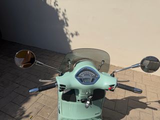 Vespa GTS 300 2021-thumb-7