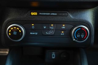 Ford Focus 2020 1.0 EcoBoost 125ΗP ST-Line (Automatic)-thumb-33
