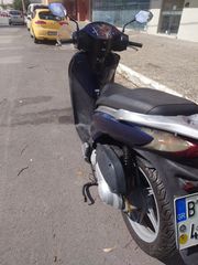 Honda SH 150i 2011-thumb-1