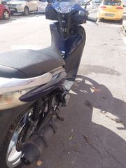 Honda SH 150i 2011-thumb-2