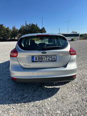 Ford Focus 2016-thumb-4