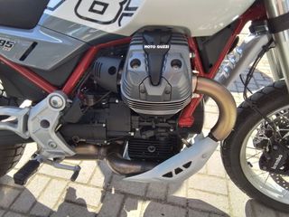 Moto Guzzi V 85 TT 2026-thumb-6