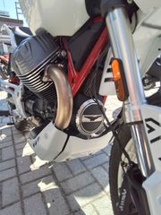 Moto Guzzi V 85 TT 2026-thumb-7