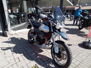 Moto Guzzi V 85 TT 2026-thumb-12
