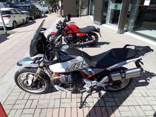 Moto Guzzi V 85 TT 2026-thumb-1