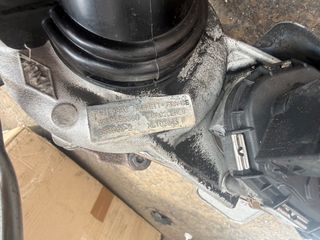 Peugeot 2008 1.5 diesel turbo 9835855380-thumb-1