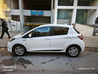 Toyota Yaris 2019 1.5 Hybrid Active Plus-thumb-2