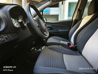Toyota Yaris 2019 1.5 Hybrid Active Plus-thumb-9