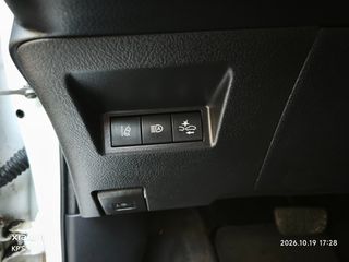 Toyota Yaris 2019 1.5 Hybrid Active Plus-thumb-30